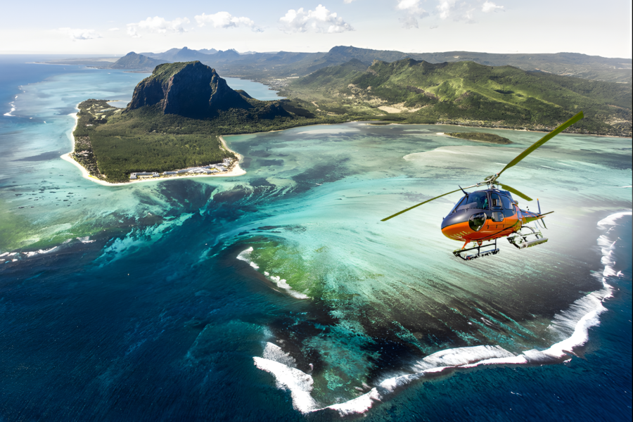 Underwater Waterfall Tour -35 Mins